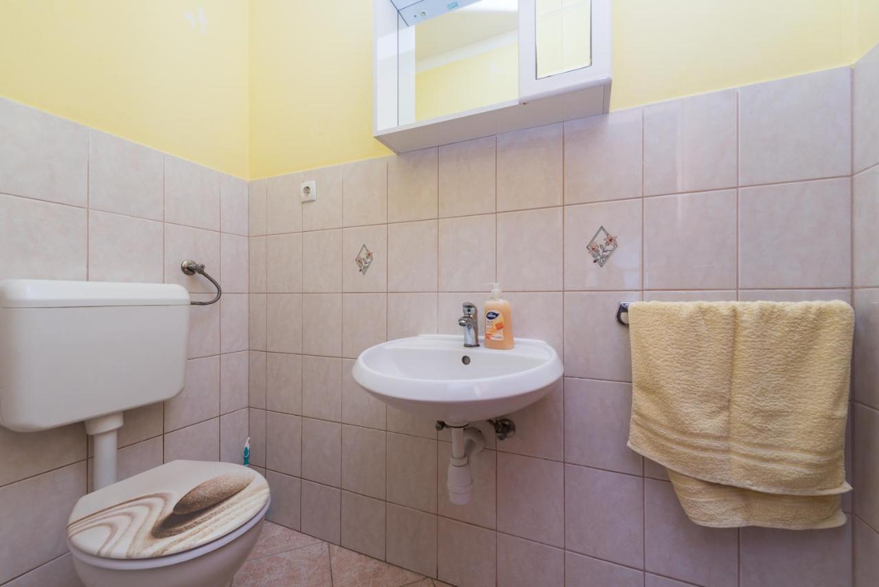 Apartmants Ivana & Toni Privlaka  Esterno foto