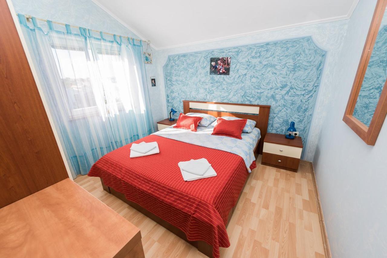 Apartmants Ivana & Toni Privlaka  Esterno foto