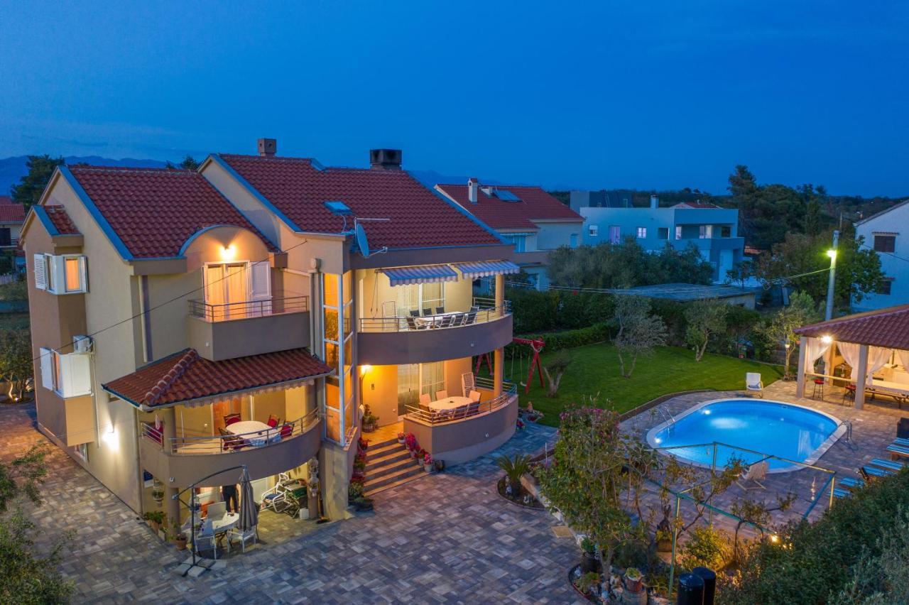 Apartmants Ivana & Toni Privlaka  Esterno foto