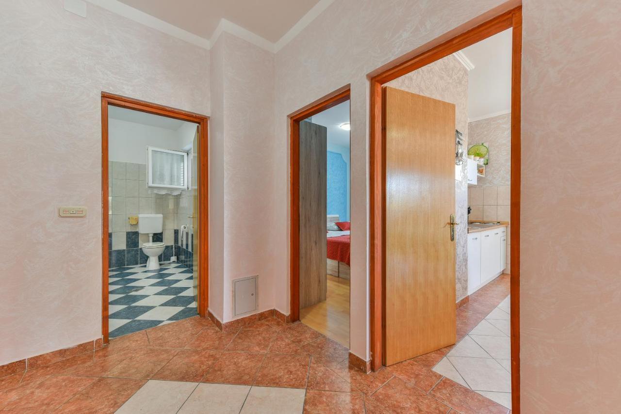 Apartmants Ivana & Toni Privlaka  Esterno foto